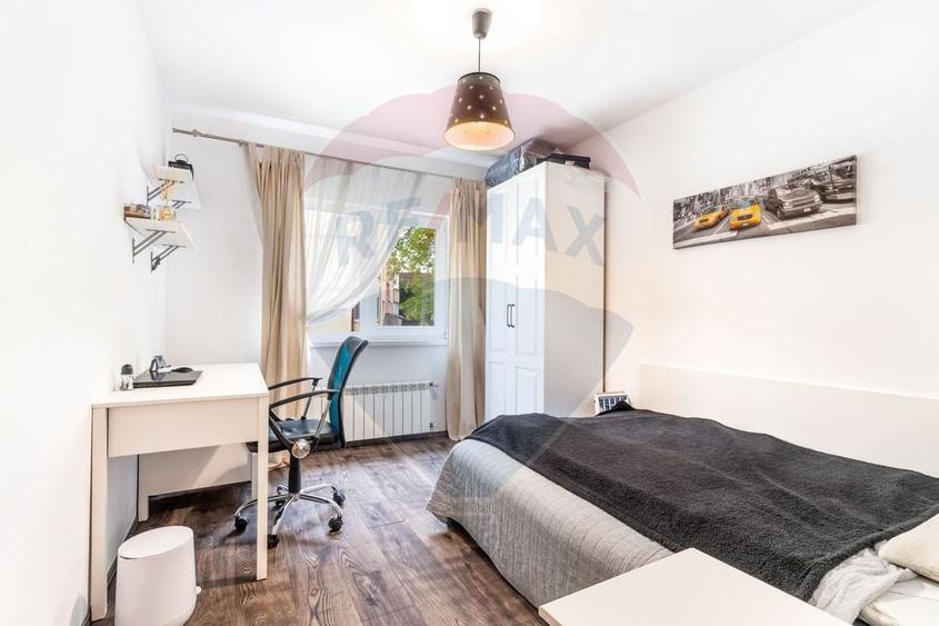 Apartament cu 4 camere decomandat, mobilat în Zorilor