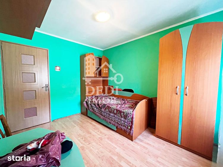 Apartament cu 3 camere decomandat în Orașul Nou
