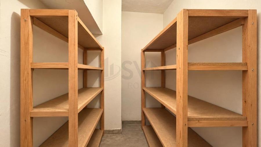 Apartament cu 4 camere decomandat, mobilat în Cișmigiu