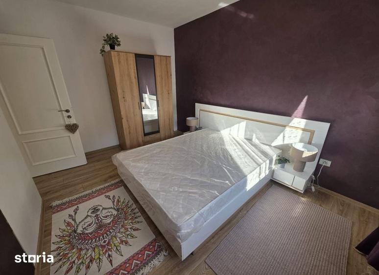 Casă cu 5 camere cu Teren 700 Mp în Valea Lupului