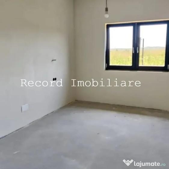 Casă cu 4 camere cu Teren 800 Mp în Chinteni