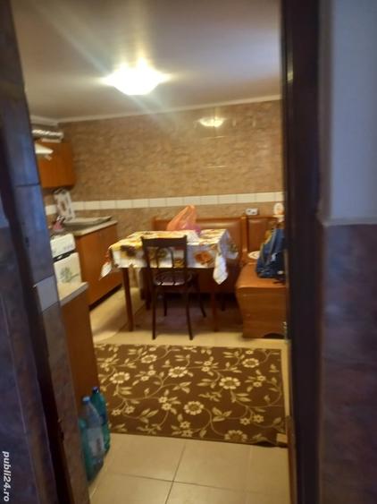 De vanzare 2 corpuri de casa - 9