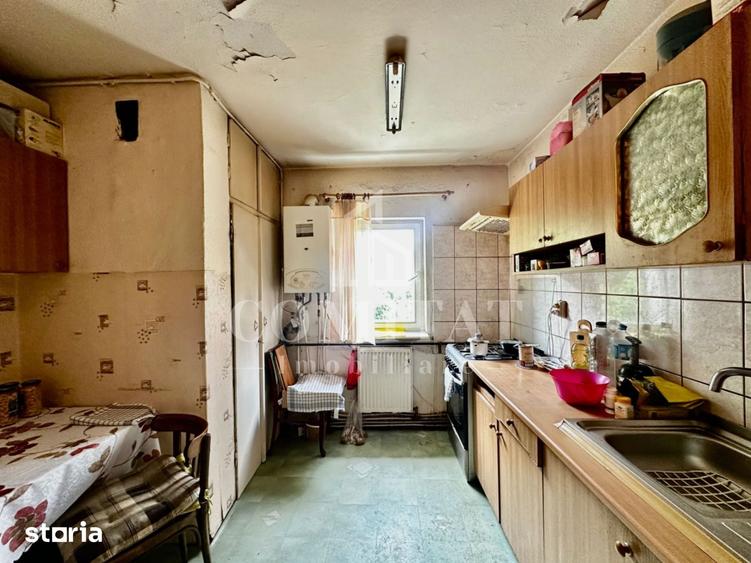 Apartament cu 4 camere decomandat în Dâmbul Rotund