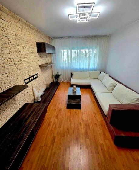 Apartament cu 3 camere decomandat, mobilat în Pantelimon