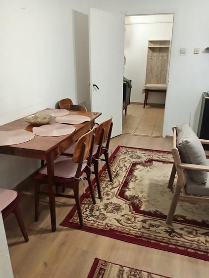 Apartament cu 2 camere în Podu Roș