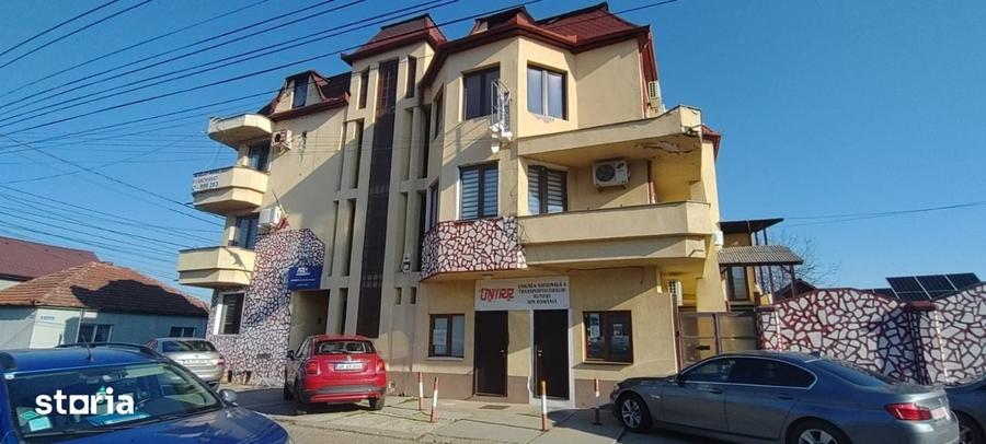 Spațiu comercial, de 319 mp, în Central