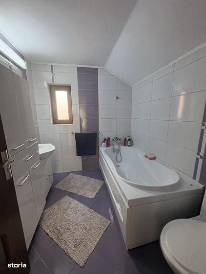 Casă cu 3 camere în Sântandrei