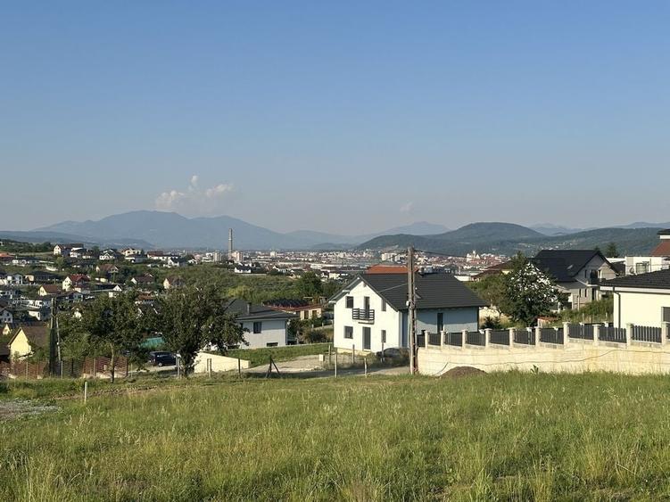Teren de 4000 mp, în Sigmir
