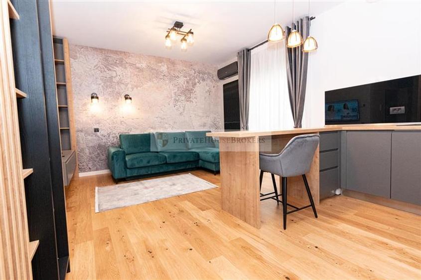 Apartament cu 2 camere semidecomandat, mobilat în Aviației