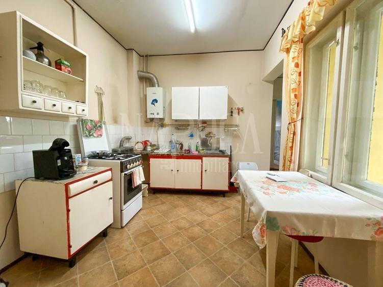 Apartament cu 3 camere semidecomandat în Dâmbul Rotund