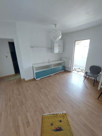 Apartament cu 2 camere decomandat în Crihala