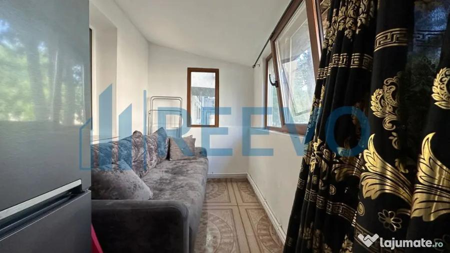 Apartament cu 2 camere semidecomandat, mobilat în Central