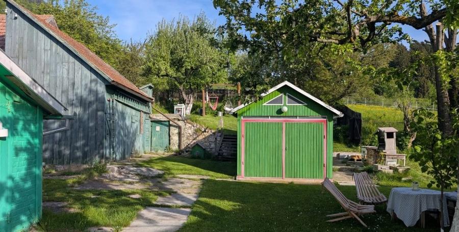 Casă individuală cu 3 camere cu Canalizare în Sud