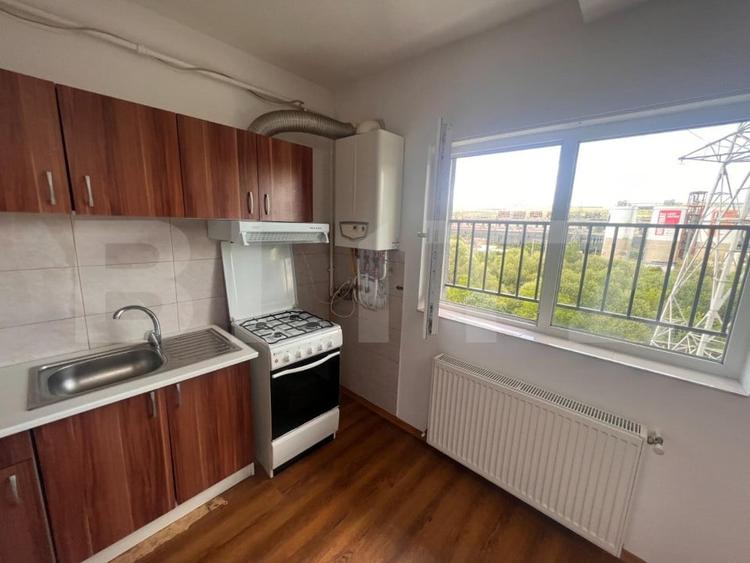 Apartament cu 2 camere semidecomandat, mobilat în Bulgaria