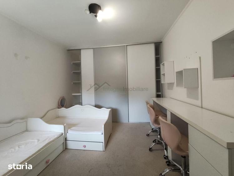 Apartament cu 3 camere în Iorga