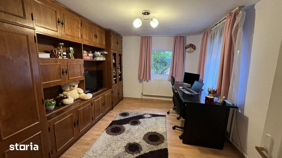 Casă cu 3 camere cu Teren 386 Mp în Alexandriei