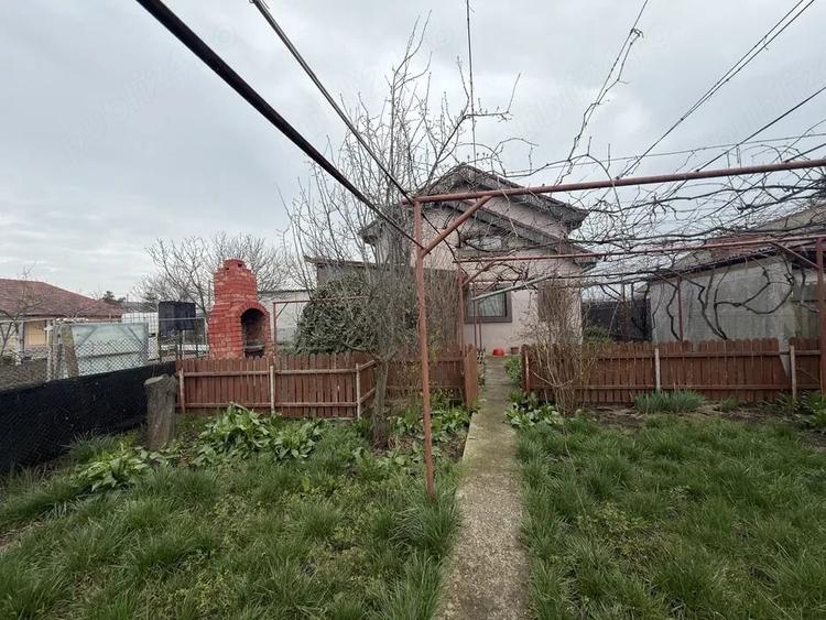 Casă cu Teren 520 Mp în Cumpăna
