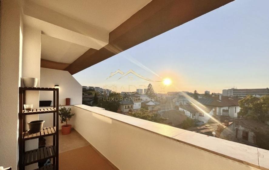 Apartament cu 3 camere, mobilat în Parcul Carol
