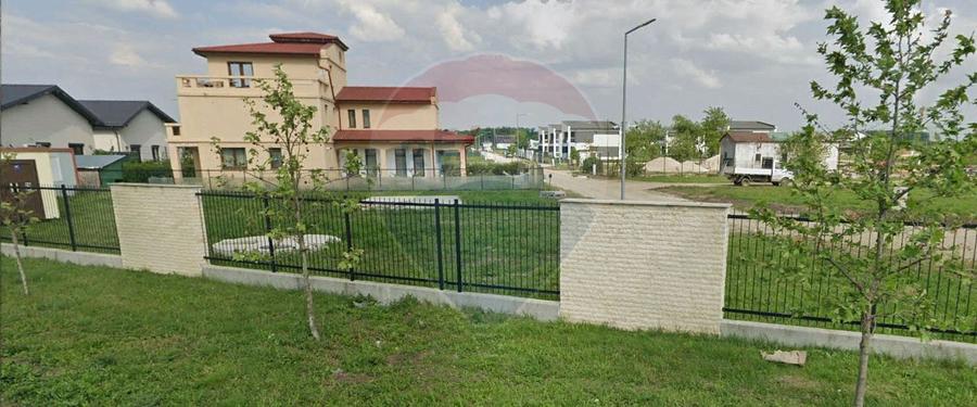 Casă individuală cu 5 camere cu Teren 600 Mp în Gulia