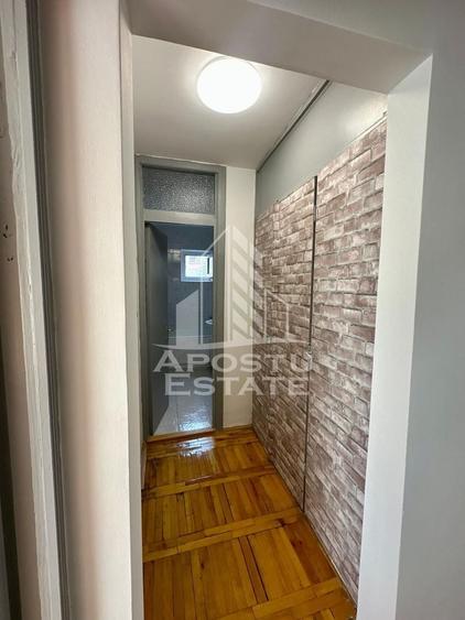 Apartament cu 3 camere decomandat în Complex Studențesc