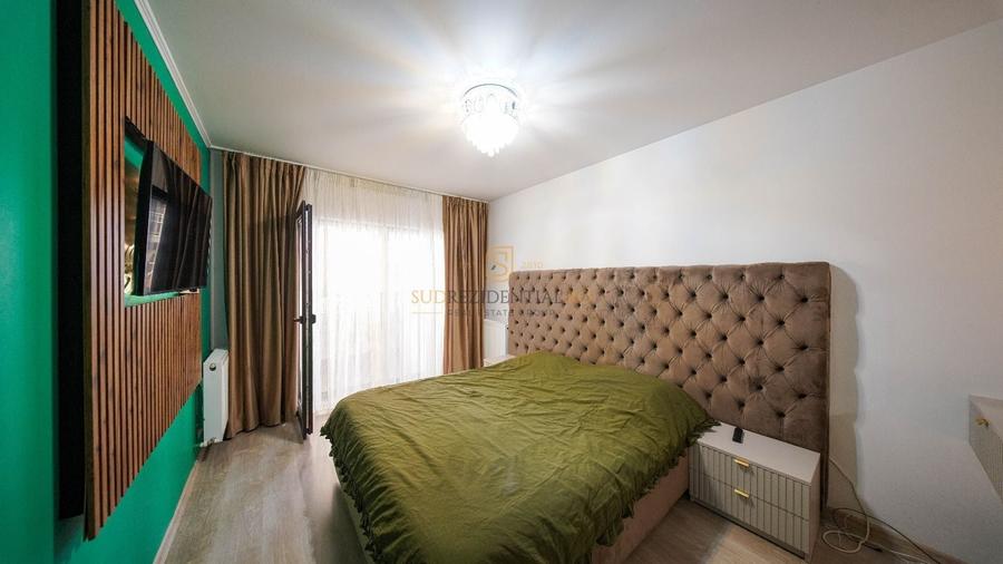 Apartament cu 3 camere decomandat în Metalurgiei