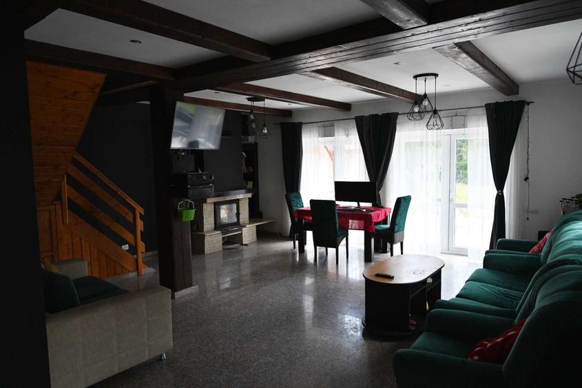 Casă cu 4 camere în Luncoiu de Sus