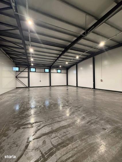 Spațiu comercial, de 300 mp, în Livada