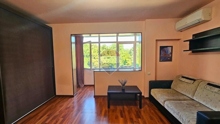 Apartament cu 2 camere semidecomandat în Cina