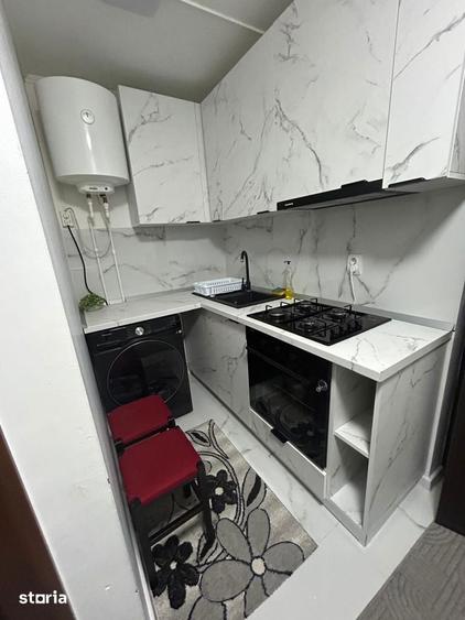 Garsonieră în Broșteni
