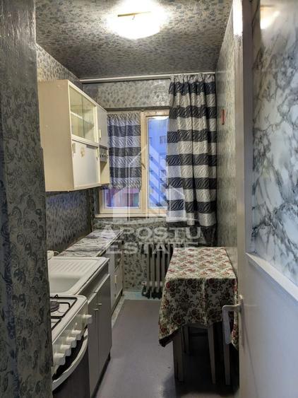 Apartament cu 3 camere semidecomandat, mobilat în Șagului