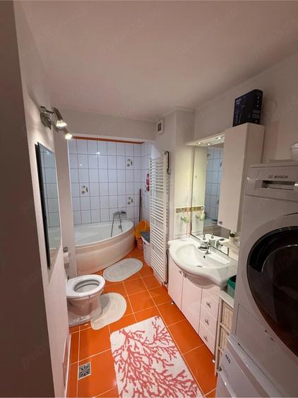 Apartament cu 3 camere decomandat în Ultracentral