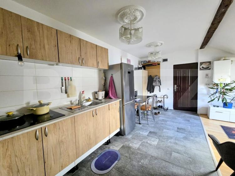 Apartament cu 2 camere de vânzare, 50.84 mp, zonă Florilor - 3