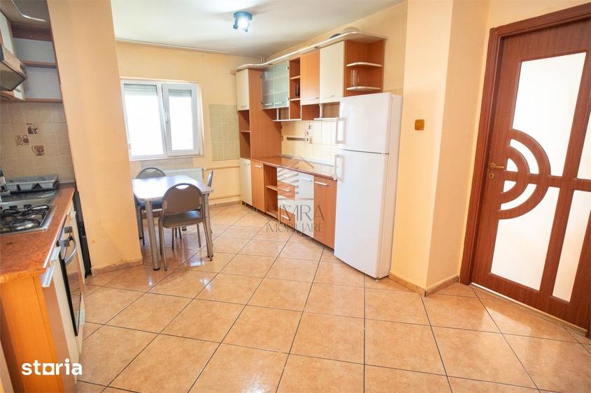 Apartament cu 3 camere în Nufărul