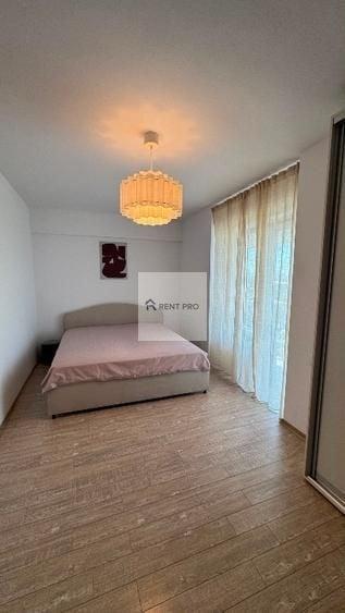 Apartament cu 3 camere decomandat, mobilat în Lujerului