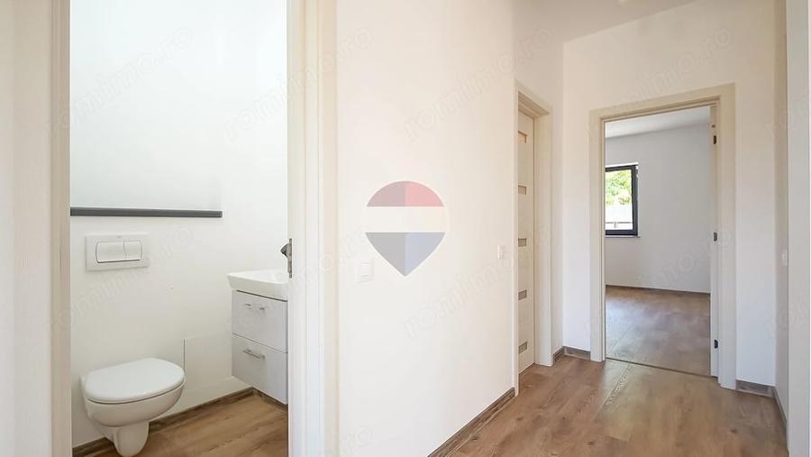 Casa noua langa Bra?ov, curte insorita ?i vedere panoramica - 2