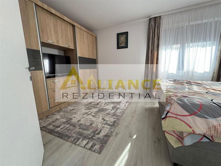Duplex cu 4 camere cu Canalizare în Central