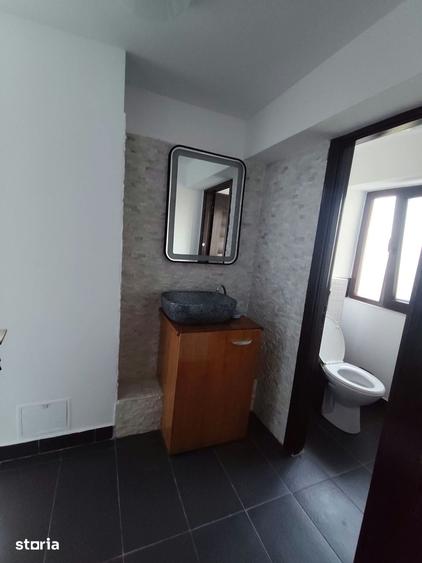 Apartament cu 6 camere în Unirii