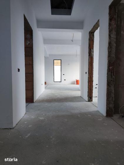 Casă cu 4 camere cu Teren 460 Mp în Tărtășești