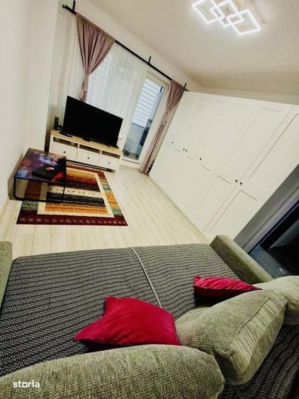 Apartament cu 3 camere decomandat în Roșu