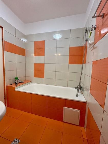 Apartament cu 2 camere semidecomandat, mobilat în Plopilor