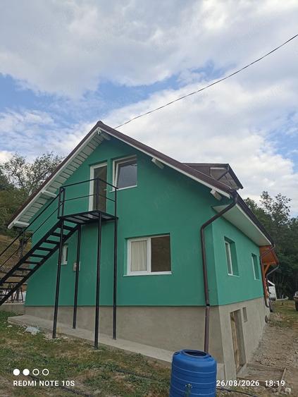 Casă cu 2 camere cu Teren 11710 Mp în Blăjeni