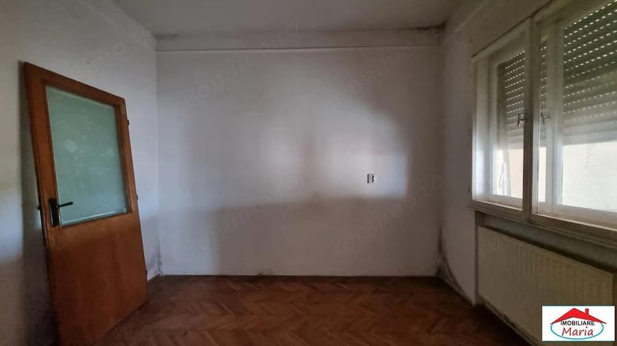 Casă cu 3 camere în Titulescu