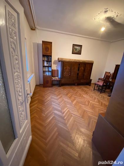 Casă cu 3 camere în Urleta