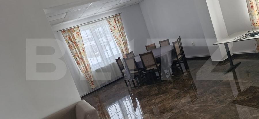 Spațiu comercial, de 300 mp, în Pucioasa