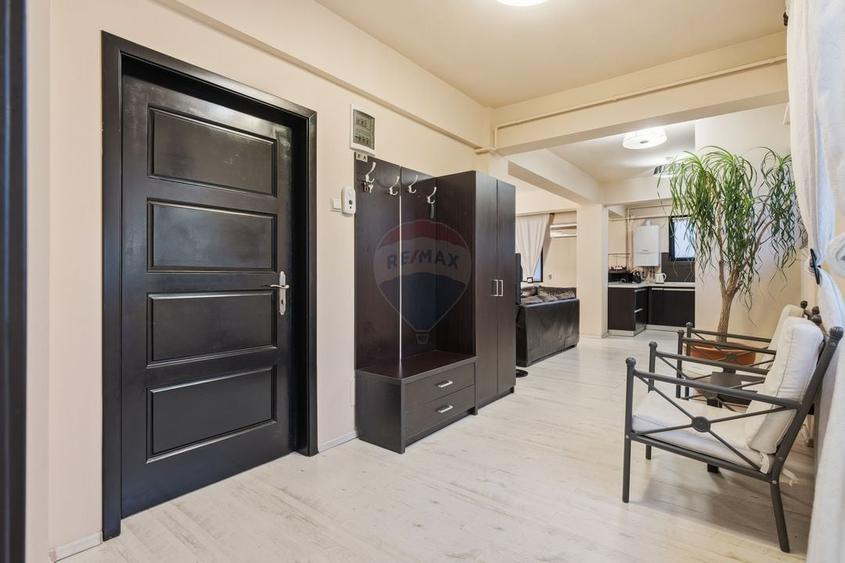 PENTHOUSE ULTRACENTRAL CU PRIVELISTE PANORAMICĂ | 3 CAMERE - 8