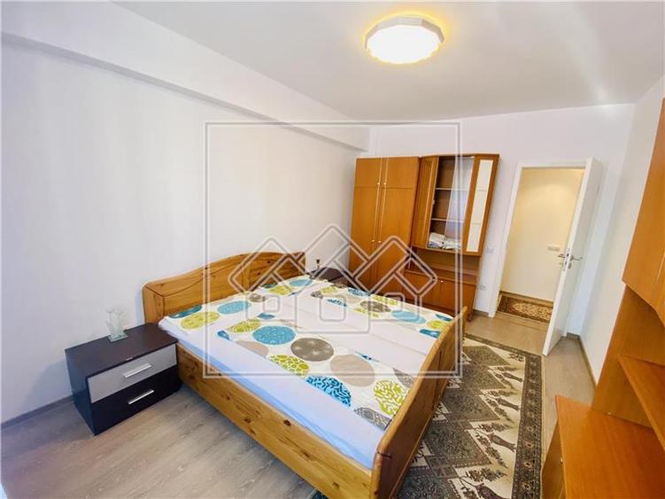 Apartament cu 3 camere nedecomandat în Turnișor