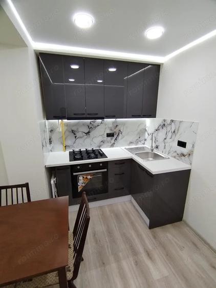 Garsonieră decomandată în Soarelui