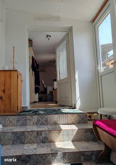 Casă cu 3 camere cu Teren 700 Mp în Central