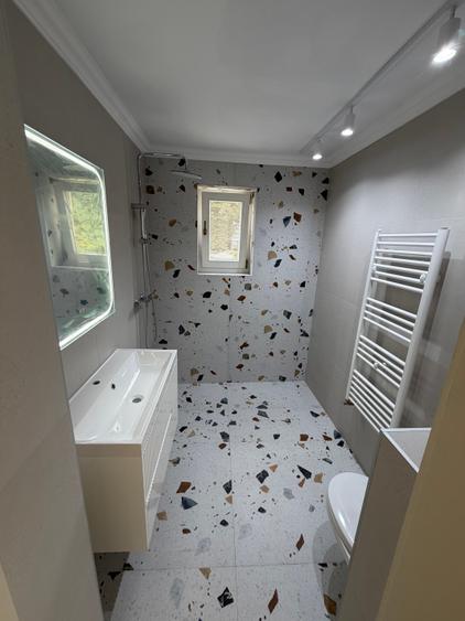 Apartament in vila, curte individuala, parcare auto, strada Avram Iancu - 15