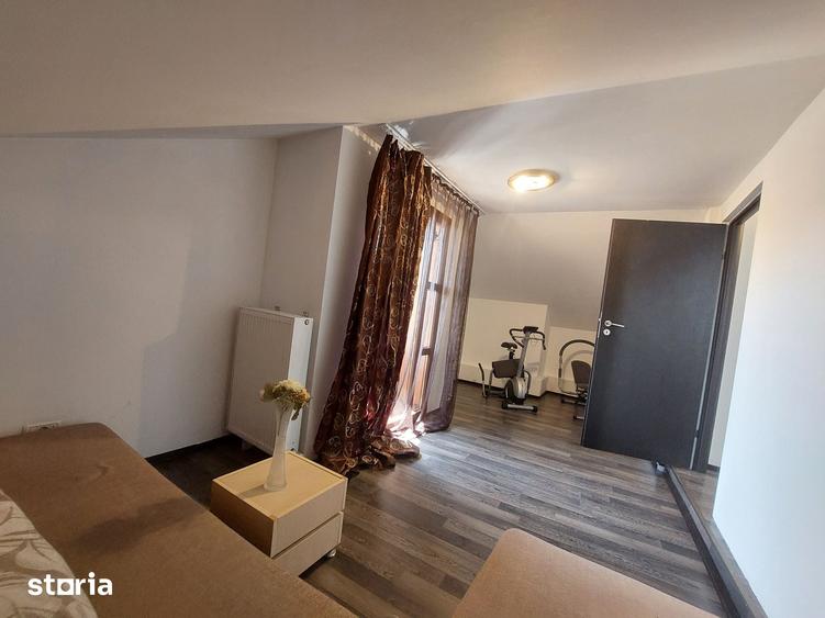 Casă cu 5 camere cu Teren 743 Mp în Central